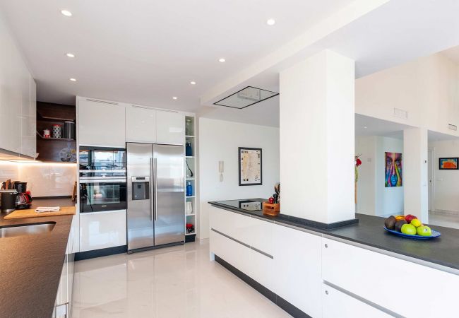 Apartamento en San Pedro de Alcántara - 01 - Las Adelfas 1st line beach Penthouse Apartamento en San Pedro de Alcántara - 01 - Las Adelfas 1st line beach Penthouse