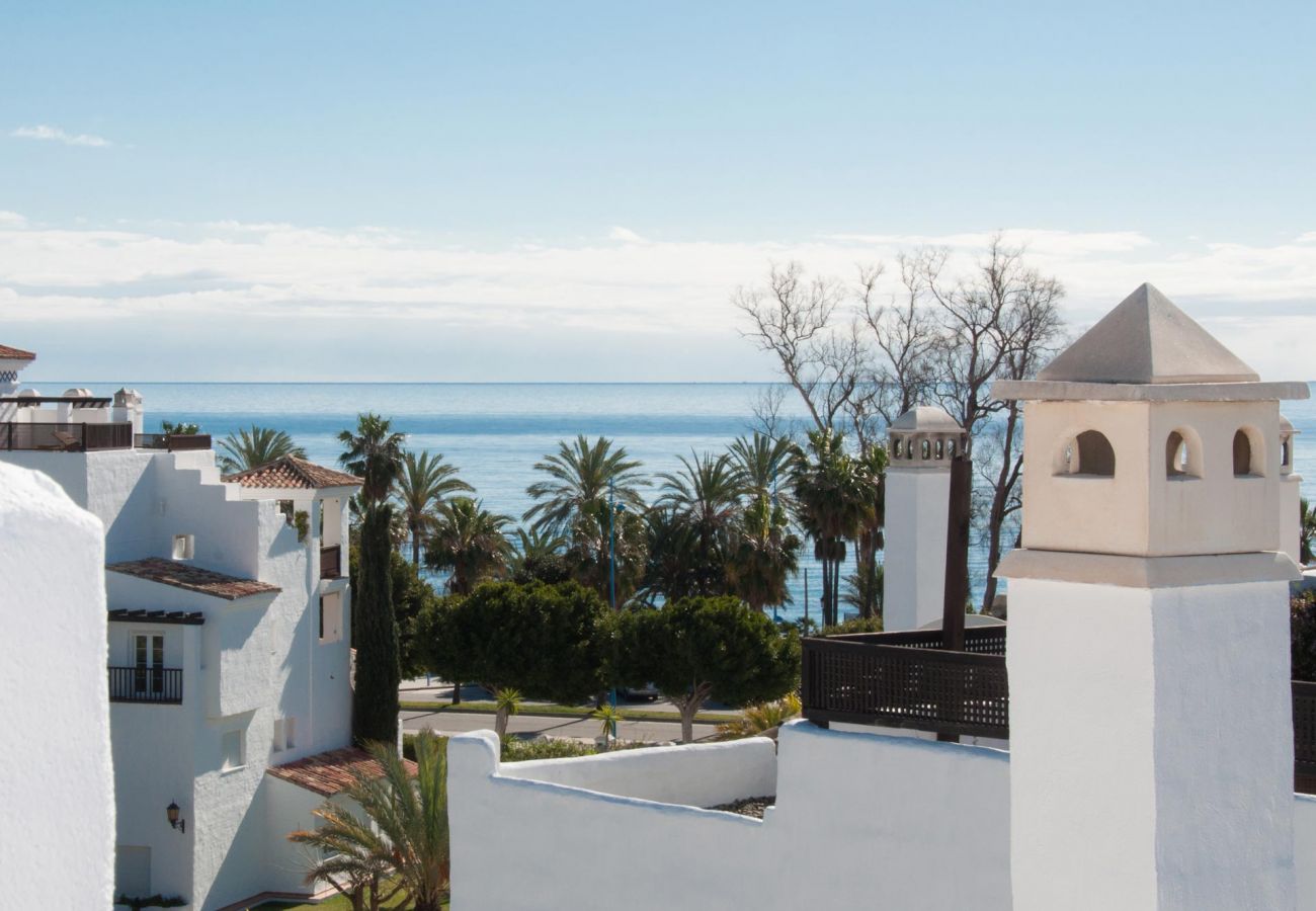 Apartamento en San Pedro de Alcántara - 01 - Las Adelfas 1st line beach Penthouse