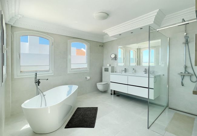 Villa en Estepona - 09 - 5 Bed Luxury Villa walking distance to the be Villa en Estepona - 09 - 5 Bed Luxury Villa walking distance to the be