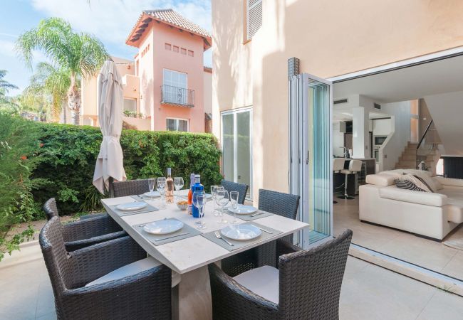 Casa adosada en Nueva andalucia - 47 - Condes de Iza 4 bed townhouse Casa adosada en Nueva andalucia - 47 - Condes de Iza 4 bed townhouse