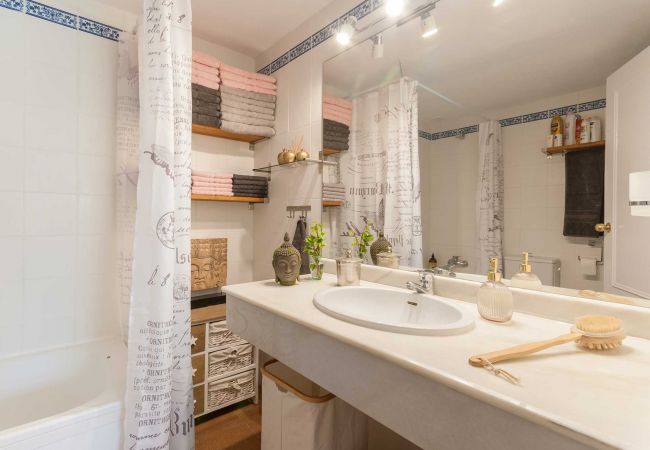 Apartamento en San Pedro de Alcántara - 43 -  Frontline beach Townhouse in Urb. Guadalvill Apartamento en San Pedro de Alcántara - 43 -  Frontline beach Townhouse in Urb. Guadalvill