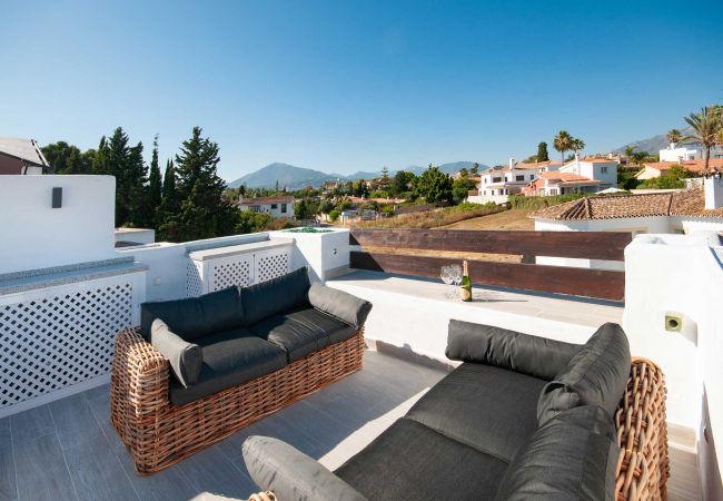 Apartamento en San Pedro de Alcántara - 43 -  Frontline beach Townhouse in Urb. Guadalvill Apartamento en San Pedro de Alcántara - 43 -  Frontline beach Townhouse in Urb. Guadalvill