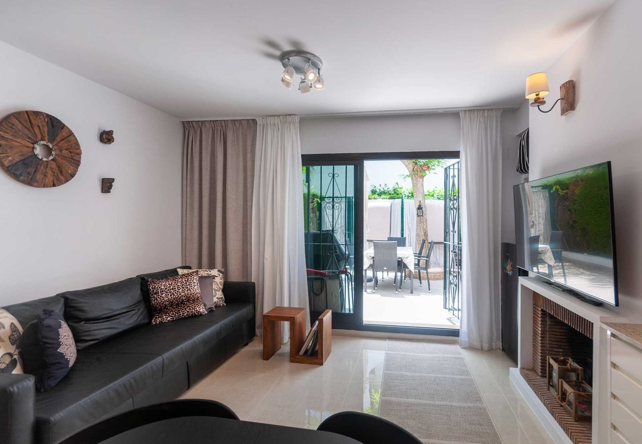 Apartamento en San Pedro de Alcántara - 43 -  Frontline beach Townhouse in Urb. Guadalvill