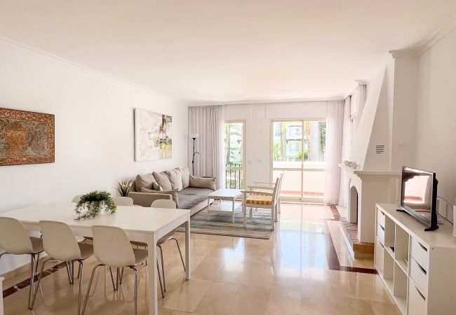 Apartamento en San Pedro de Alcántara - 18 - Castiglione 2 bed holiday rental Apartamento en San Pedro de Alcántara - 18 - Castiglione 2 bed holiday rental