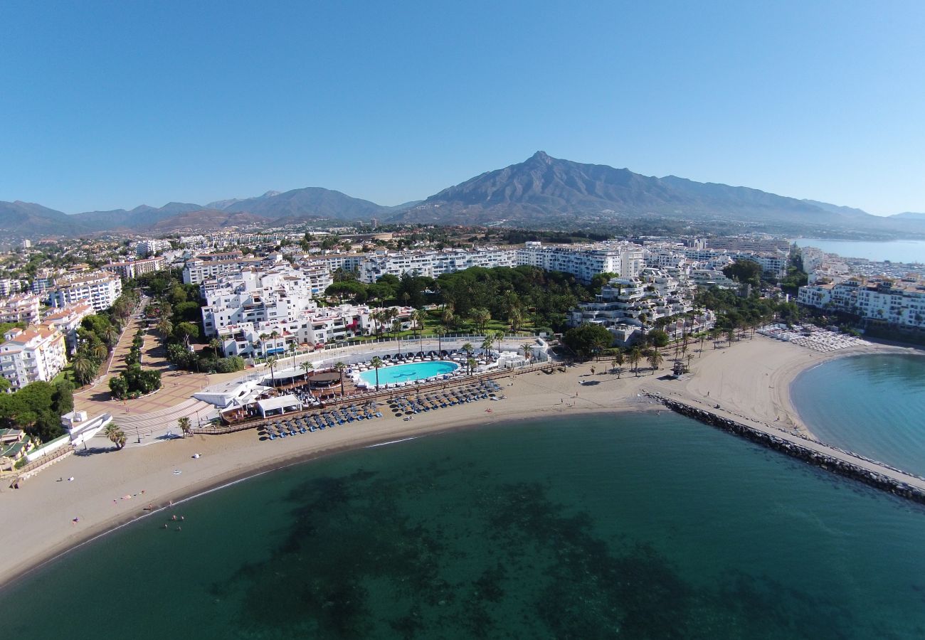 Apartment in San Pedro de Alcántara - 01 - Las Adelfas 1st line beach Penthouse