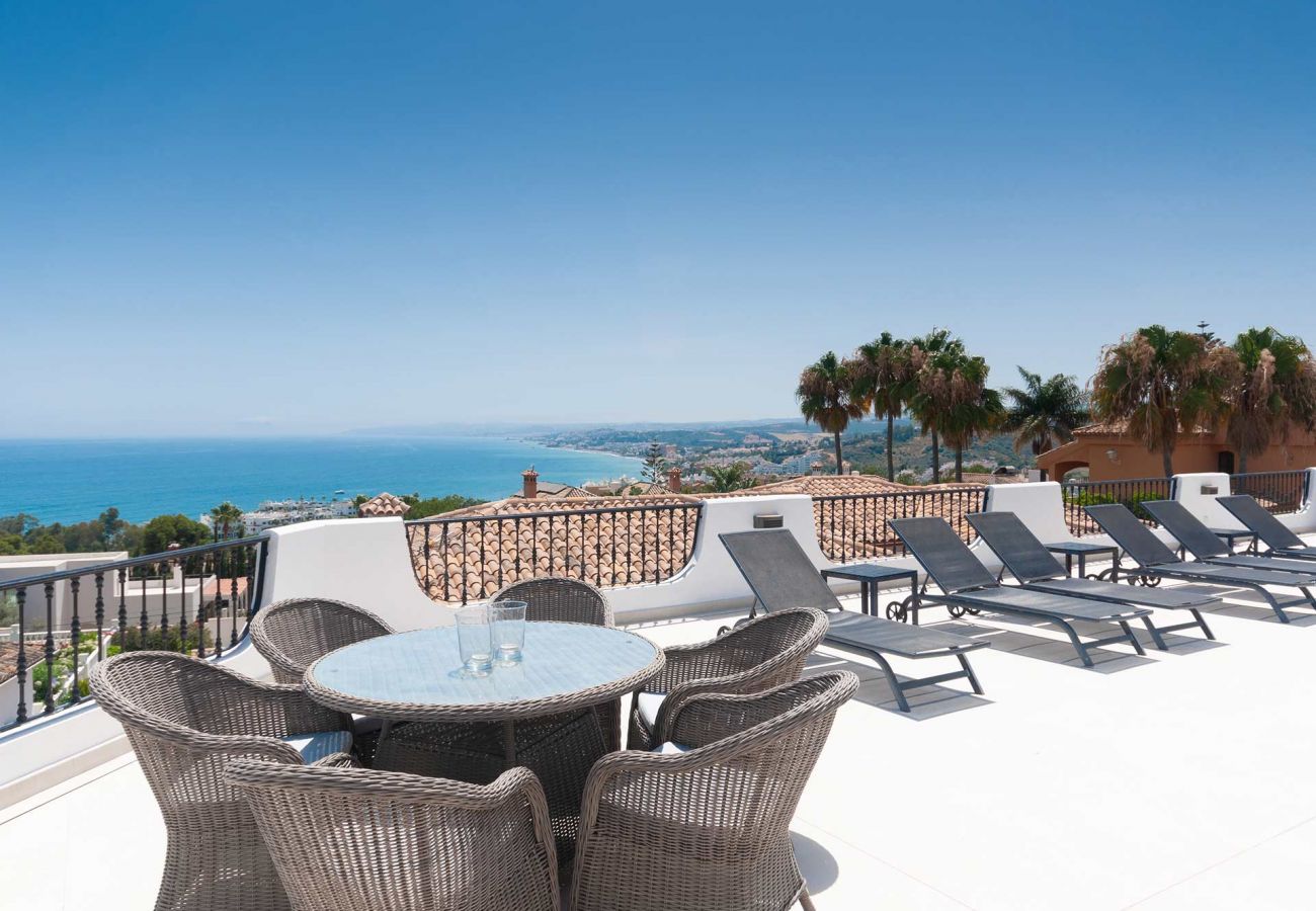 Villa in Estepona - 09 - 5 Bed Luxury Villa walking distance to the be