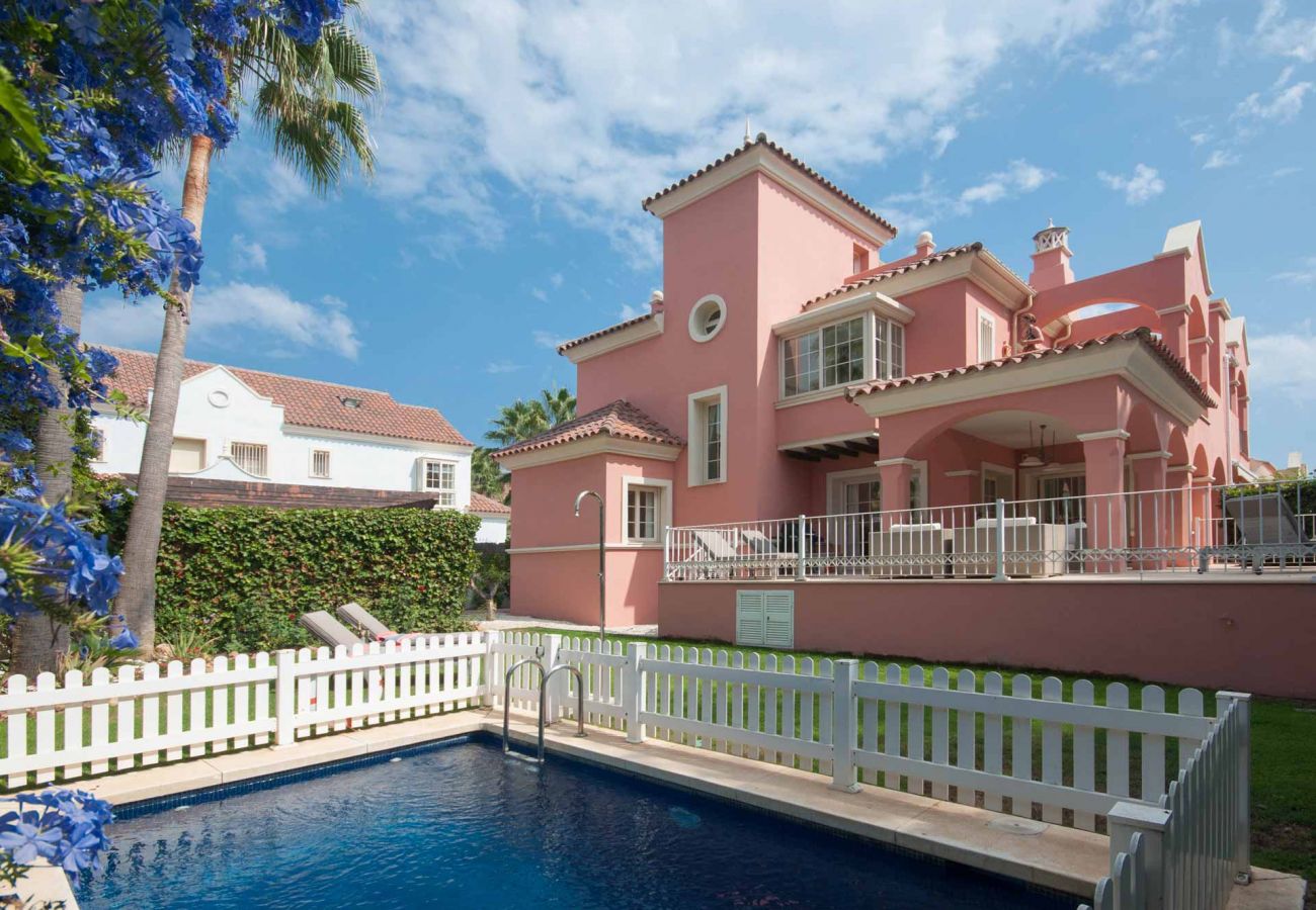 Villa in San Pedro de Alcántara - 02 - Villa del Mar, Lorea Playa Villa in San Pedro de Alcántara - 02 - Villa del Mar, Lorea Playa