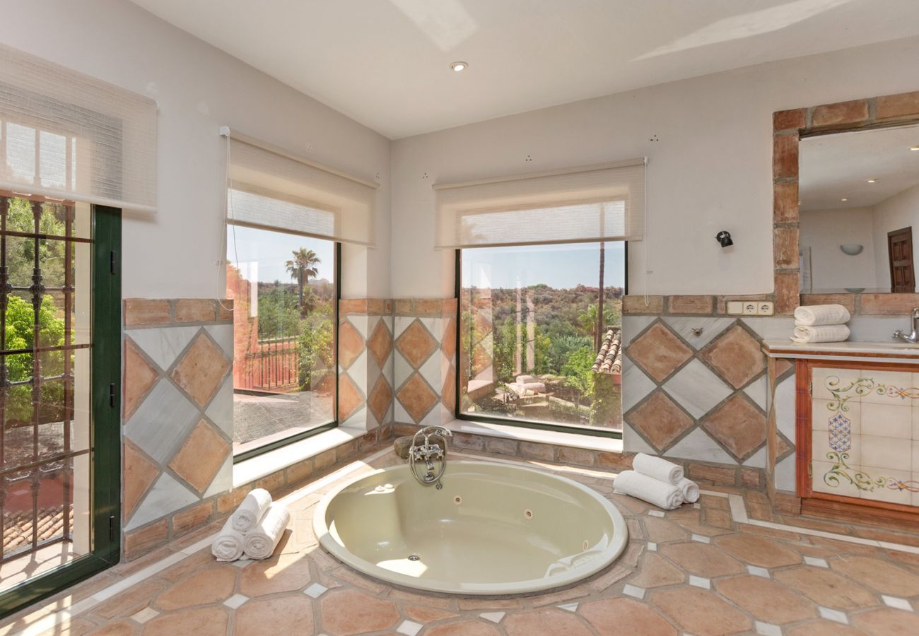 Villa in Benahavís - 04 - Vega Colorado, 12 bedroom Mansion