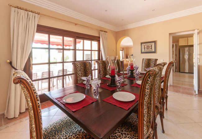 Villa in Estepona - 03 - Villa Africa, 9 bed luxury villa Villa in Estepona - 03 - Villa Africa, 9 bed luxury villa