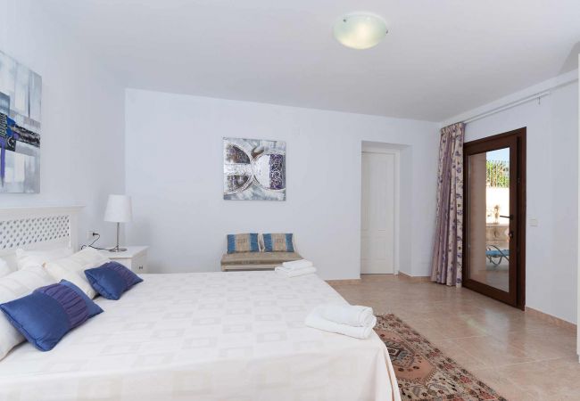 Villa in Estepona - 03 - Villa Africa, 9 bed luxury villa Villa in Estepona - 03 - Villa Africa, 9 bed luxury villa