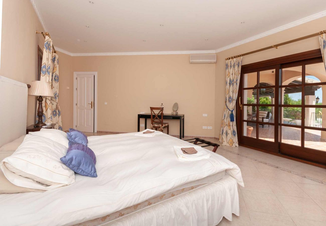 Villa in Estepona - 03 - Villa Africa, 9 bed luxury villa Villa in Estepona - 03 - Villa Africa, 9 bed luxury villa