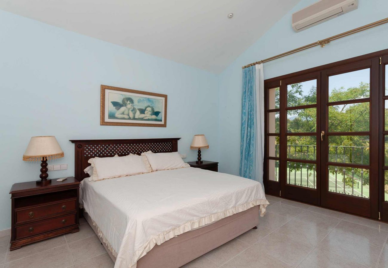 Villa in Estepona - 03 - Villa Africa, 9 bed luxury villa Villa in Estepona - 03 - Villa Africa, 9 bed luxury villa