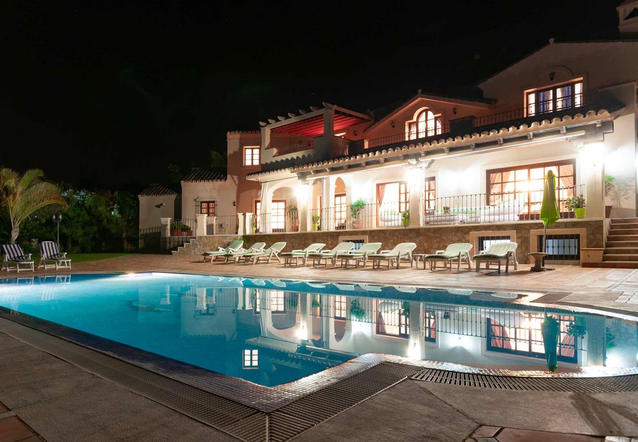 Villa in Estepona - 03 - Villa Africa, 9 bed luxury villa Villa in Estepona - 03 - Villa Africa, 9 bed luxury villa