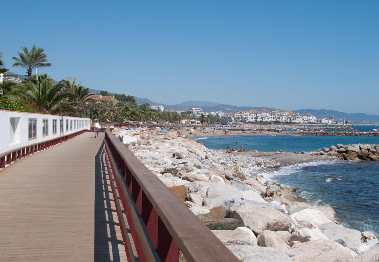 Apartment in San Pedro de Alcántara - 40 - Las Adelfas with Sea Views