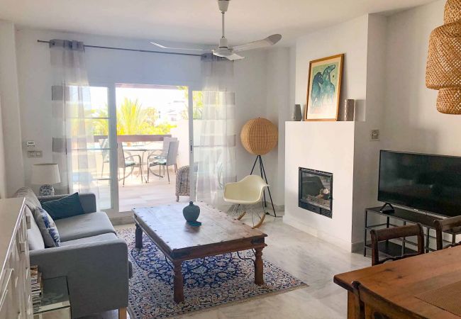 Apartment in San Pedro de Alcántara - 37 - Las Adelfas 1st Floor with Pool Views Apartment in San Pedro de Alcántara - 37 - Las Adelfas 1st Floor with Pool Views