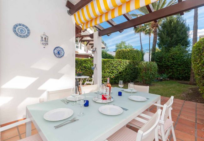 Terraced House in San Pedro de Alcántara - 27 - Front line beach Townhouse  Urb. Castiglione Terraced House in San Pedro de Alcántara - 27 - Front line beach Townhouse  Urb. Castiglione