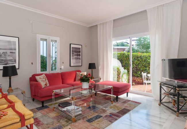 Terraced House in San Pedro de Alcántara - 27 - Front line beach Townhouse  Urb. Castiglione Terraced House in San Pedro de Alcántara - 27 - Front line beach Townhouse  Urb. Castiglione