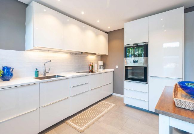 Terraced House in San Pedro de Alcántara - 27 - Front line beach Townhouse  Urb. Castiglione Terraced House in San Pedro de Alcántara - 27 - Front line beach Townhouse  Urb. Castiglione