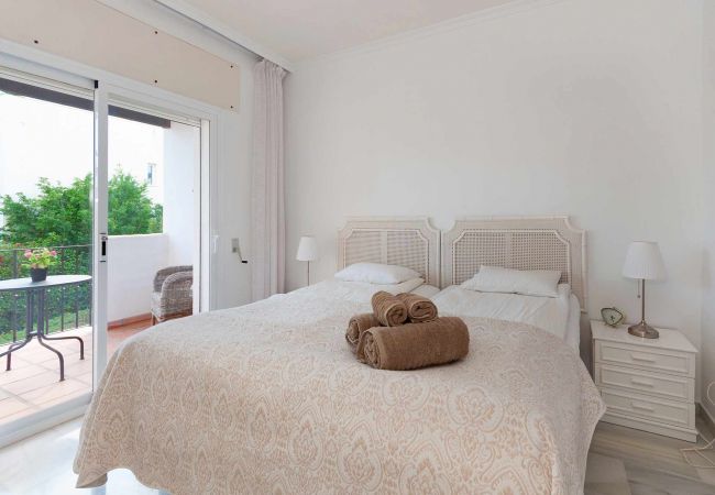 Terraced House in San Pedro de Alcántara - 27 - Front line beach Townhouse  Urb. Castiglione Terraced House in San Pedro de Alcántara - 27 - Front line beach Townhouse  Urb. Castiglione