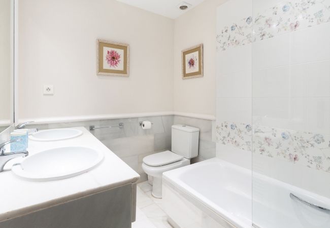 Apartment in San Pedro de Alcántara - 34 - Large beachfront garden apartment Apartment in San Pedro de Alcántara - 34 - Large beachfront garden apartment