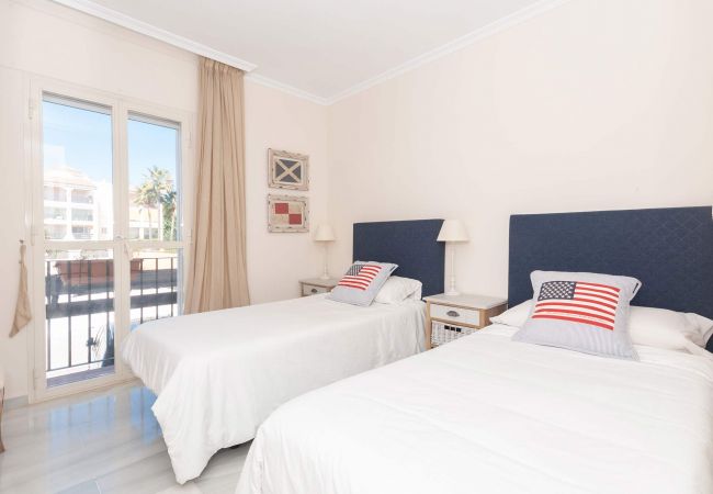 Apartment in San Pedro de Alcántara - 34 - Large beachfront garden apartment Apartment in San Pedro de Alcántara - 34 - Large beachfront garden apartment