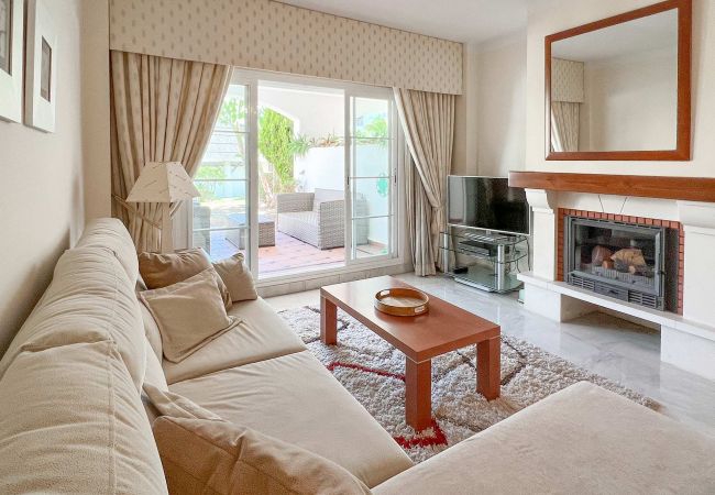 Apartment in San Pedro de Alcántara - 44 - Frontline Beach Apartment Apartment in San Pedro de Alcántara - 44 - Frontline Beach Apartment