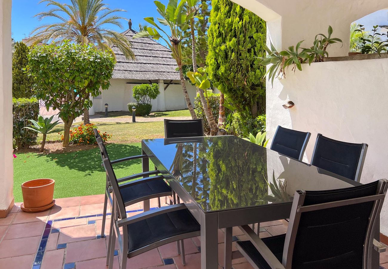 Apartment in San Pedro de Alcántara - 44 - Frontline Beach Apartment