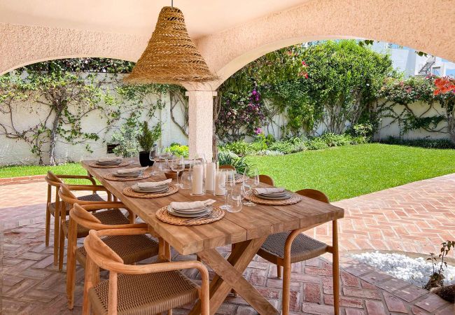 Villa in San Pedro de Alcántara - 05 - Villa Ivory Beach House w pool heating Villa in San Pedro de Alcántara - 05 - Villa Ivory Beach House w pool heating