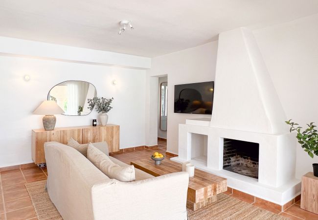 Villa in San Pedro de Alcántara - 05 - Villa Ivory Beach House w pool heating Villa in San Pedro de Alcántara - 05 - Villa Ivory Beach House w pool heating