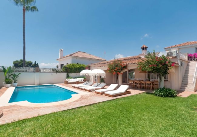 Villa in San Pedro de Alcántara - 05 - Villa Ivory Beach House w pool heating