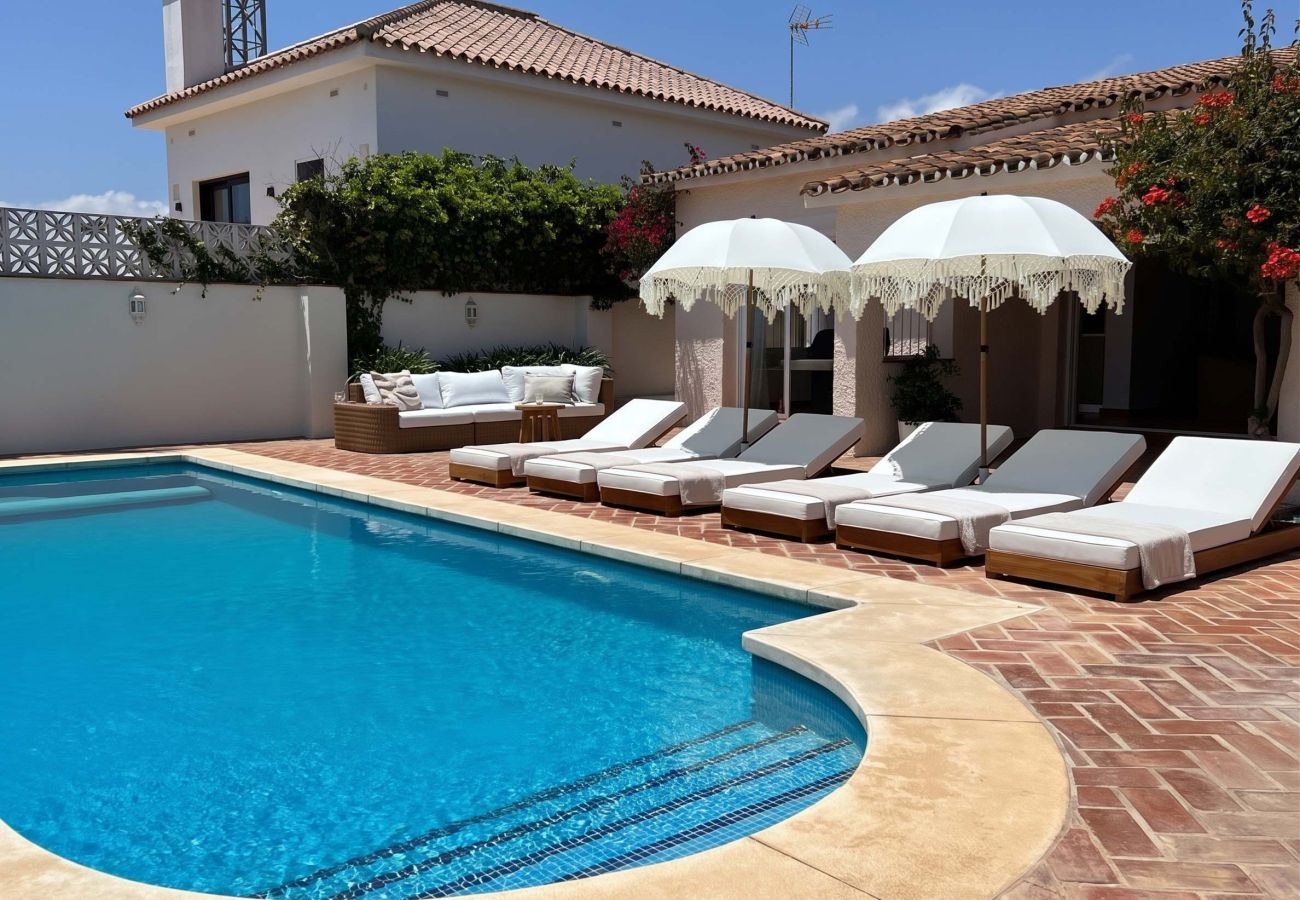 Villa in San Pedro de Alcántara - 05 - Villa Ivory Beach House w pool heating