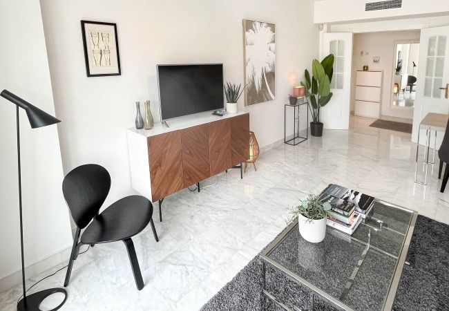 Apartment in San Pedro de Alcántara - 12 - Delightful 2 bedroom apartment 1st line beach Apartment in San Pedro de Alcántara - 12 - Delightful 2 bedroom apartment 1st line beach