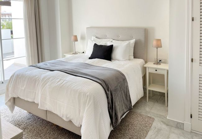 Apartment in San Pedro de Alcántara - 12 - Delightful 2 bedroom apartment 1st line beach Apartment in San Pedro de Alcántara - 12 - Delightful 2 bedroom apartment 1st line beach