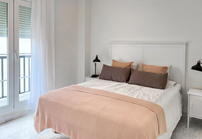 Apartment in San Pedro de Alcántara - 12 - Delightful 2 bedroom apartment 1st line beach Apartment in San Pedro de Alcántara - 12 - Delightful 2 bedroom apartment 1st line beach