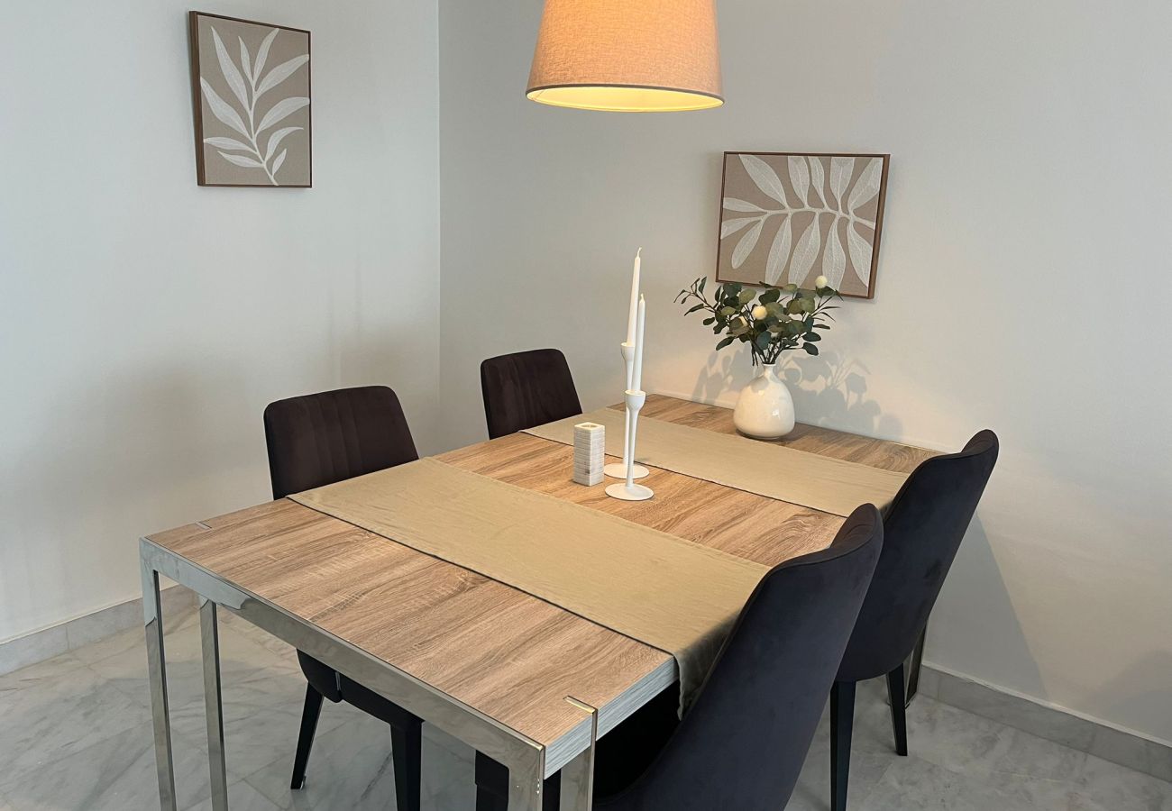 Apartment in San Pedro de Alcántara - 12 - Delightful 2 bedroom apartment 1st line beach